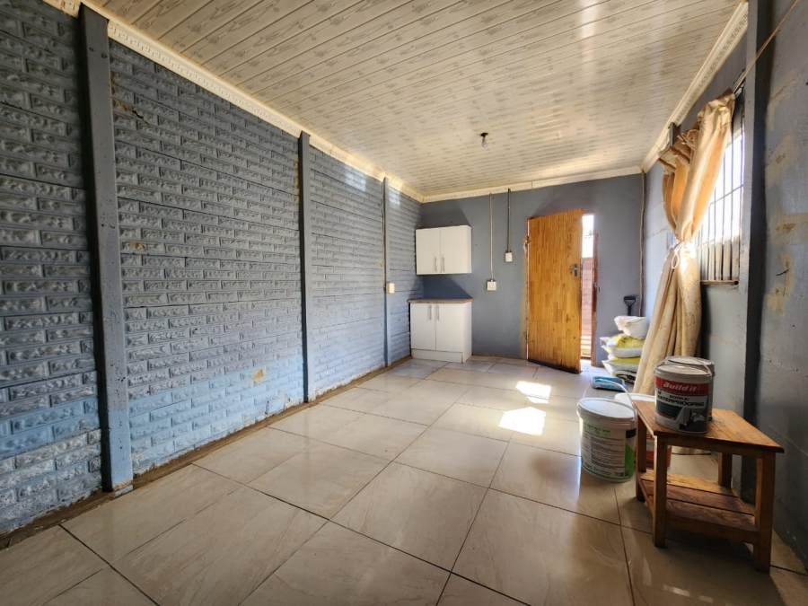 To Let 1 Bedroom Property for Rent in Southernwood Eastern Cape